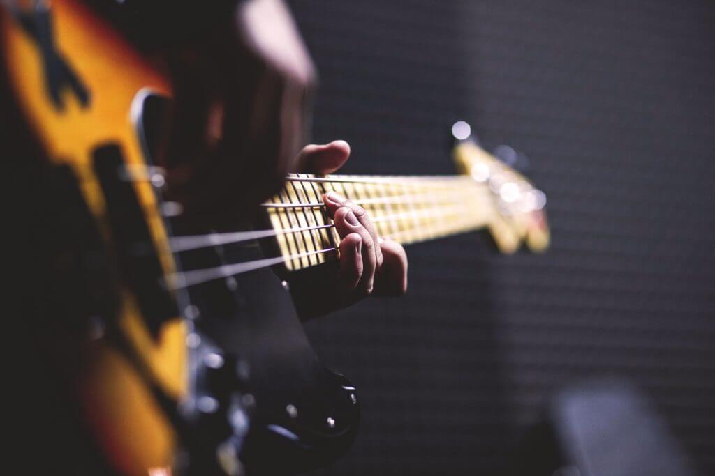 bass-guitar-1841186-1024x683.jpg
